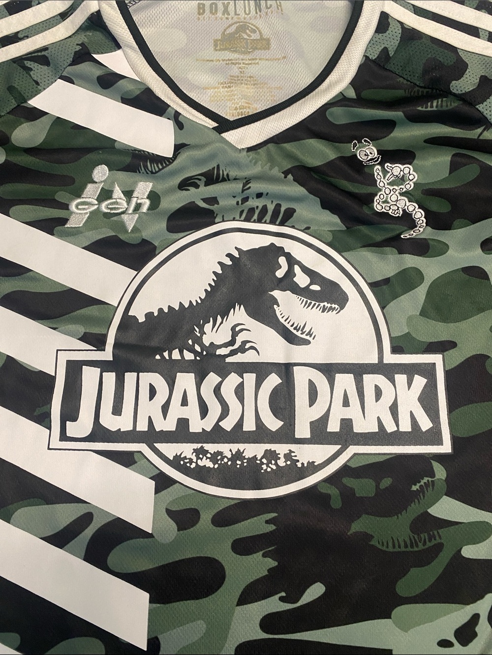 Boxlunch Jurassic Park Soccer Men’s Jersey - Picture 3 of 11
